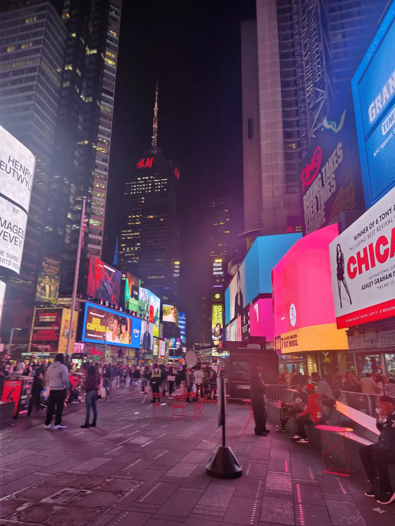 Ads on Screens
